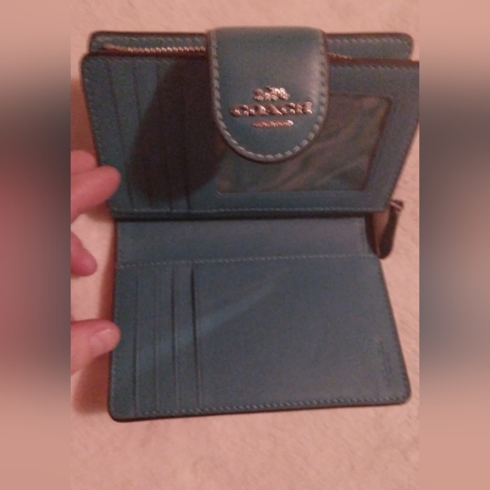 Authentic Coach items - Picture 5 of 7